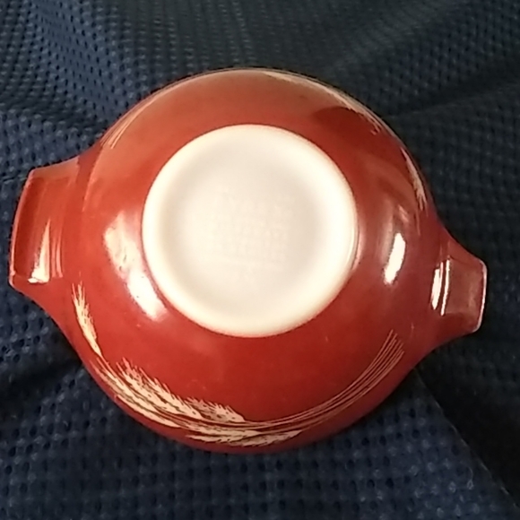 Harvest Pyrex Vintage 1.5 Mixing Nesting Bowel 442 - Picture 4 of 8